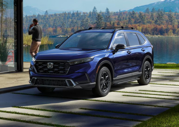 Honda CR-V en el bosque